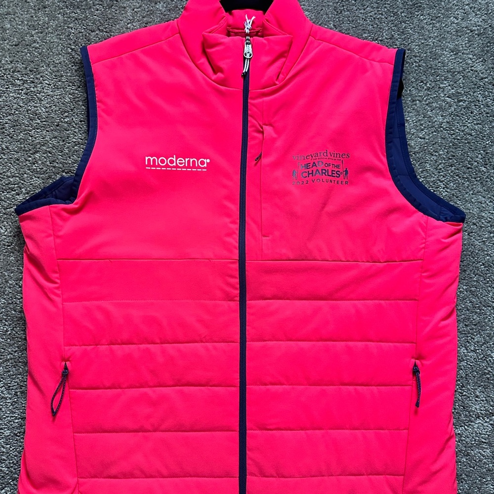 North Face Men’s Vest. size Large. new